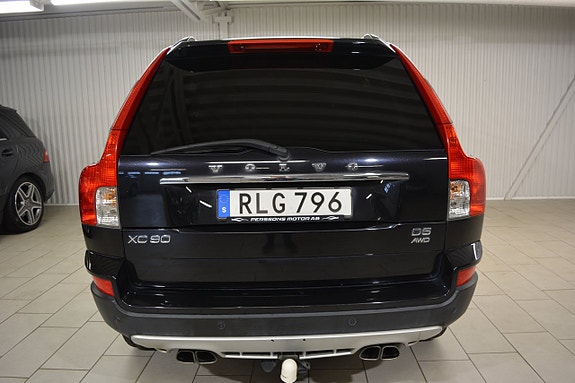 Volvo XC90 5 of 22