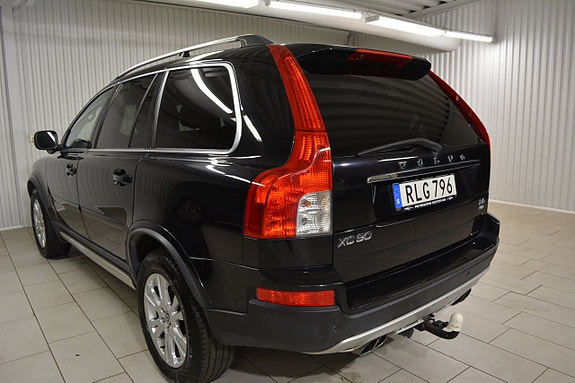 Volvo XC90 4 of 22