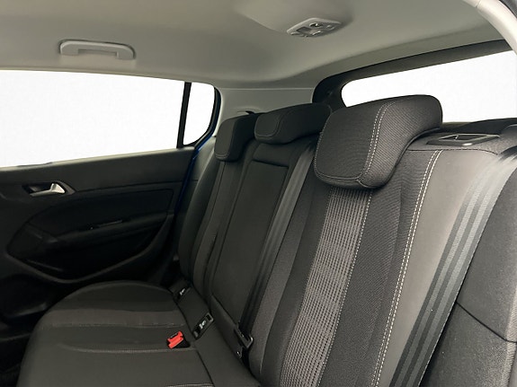Peugeot 308 11 of 27