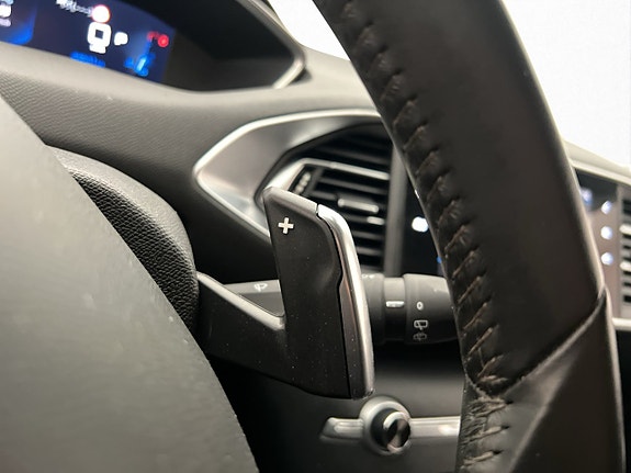 Peugeot 308 21 of 27