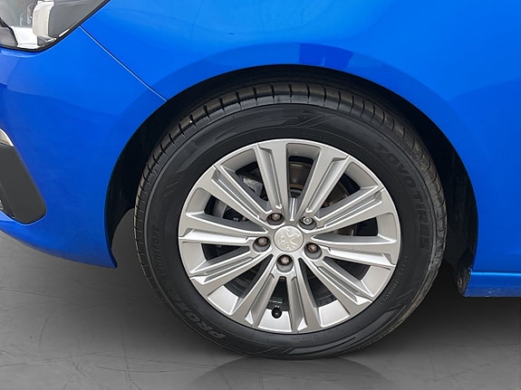 Peugeot 308 24 of 27