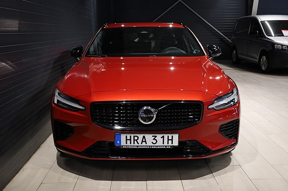 Volvo V60 2 of 18