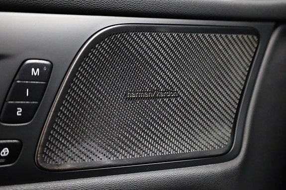 Volvo V60 12 of 18
