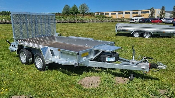 Variant 3518 M3 Maskinsläp 3500 kg