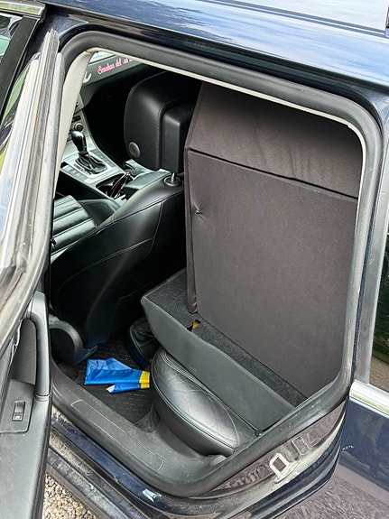 Volkswagen Passat 8 of 12