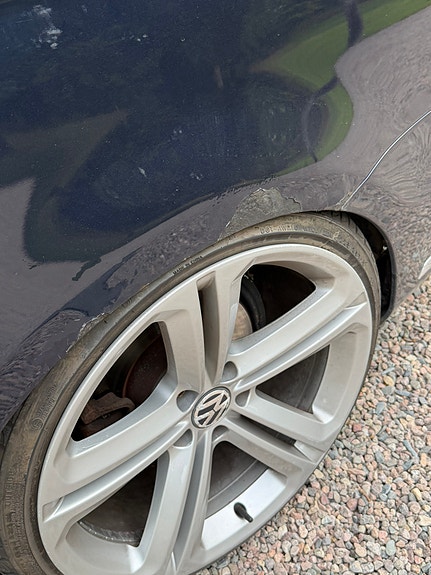 Volkswagen Passat 10 of 12