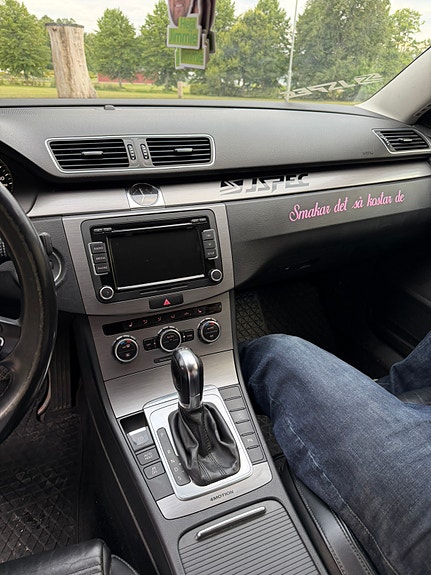 Volkswagen Passat 11 of 12