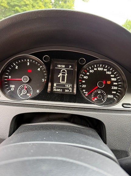 Volkswagen Passat 12 of 12