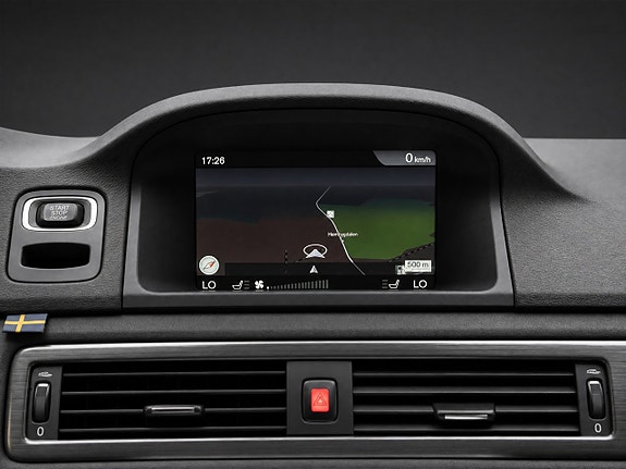 Volvo XC70 12 of 22