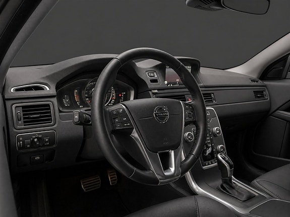 Volvo XC70 9 of 22
