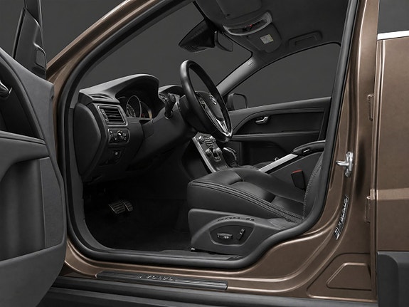 Volvo XC70 7 of 22