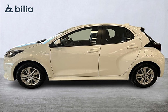 Toyota Yaris 3 of 21