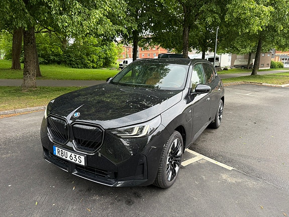 BMW X3 2 of 11