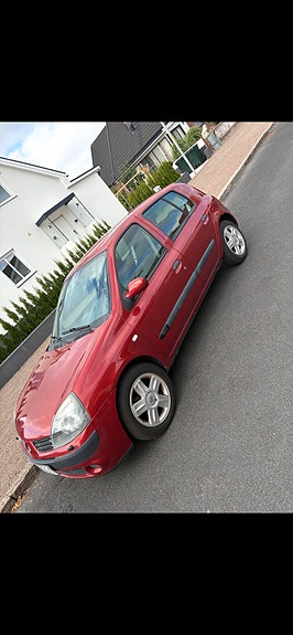 Renault Clio 2 of 4