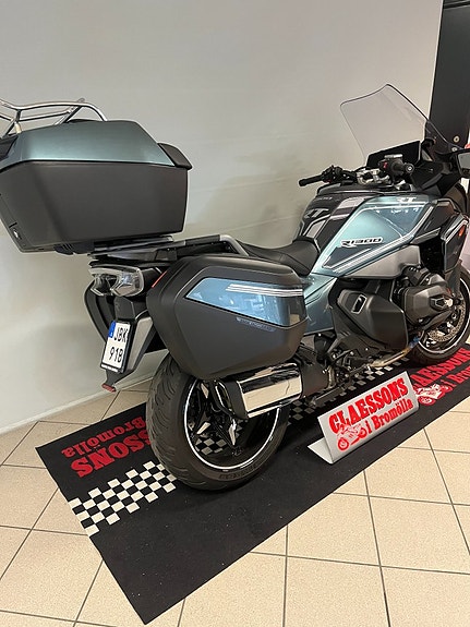 BMW R 1300 RT Auto Option 719 3 of 3