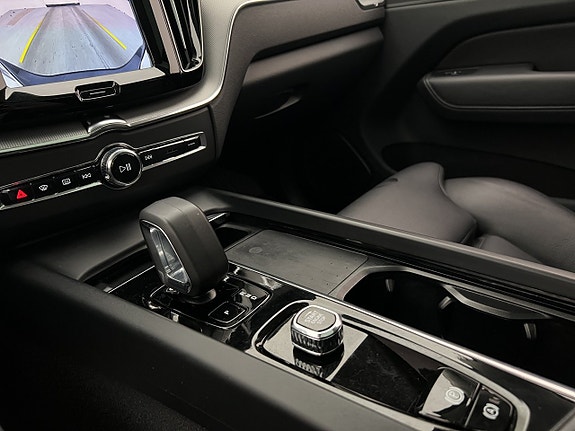 Volvo XC60 23 of 30