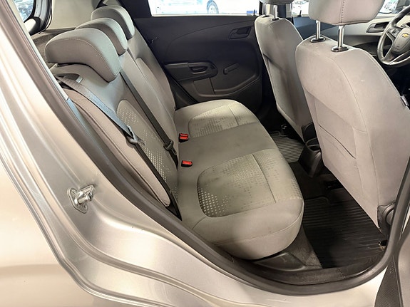 Chevrolet Aveo 6 of 11