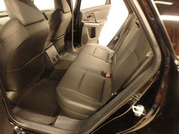 Subaru Solterra 6 of 22
