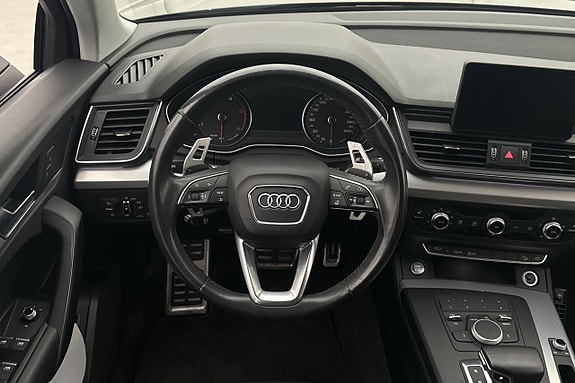 Audi Q5 11 of 30