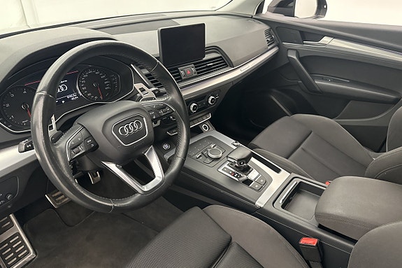 Audi Q5 12 of 30