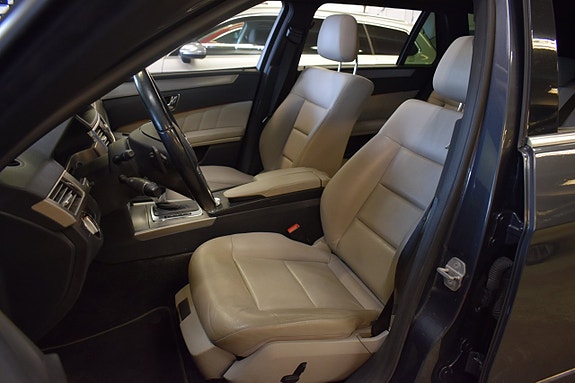 Mercedes-Benz E250 8 of 16