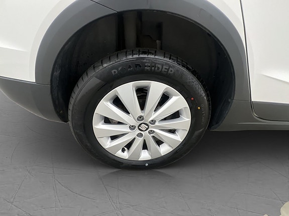 Seat Arona 23 of 26