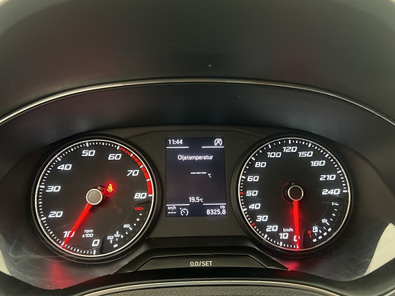 Seat Arona 13 of 26