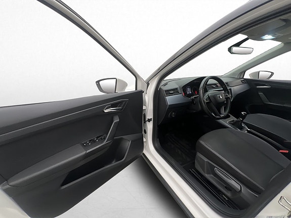 Seat Arona 9 of 26