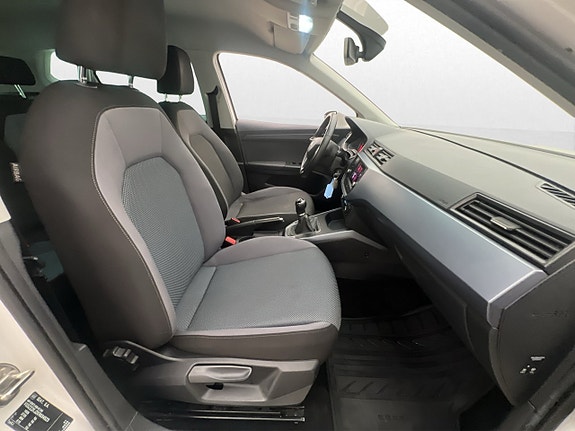 Seat Arona 18 of 26