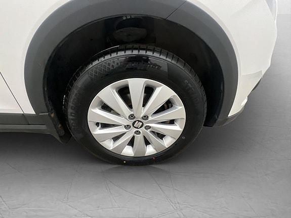 Seat Arona 24 of 26