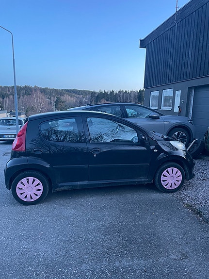 Peugeot 107 3 of 4