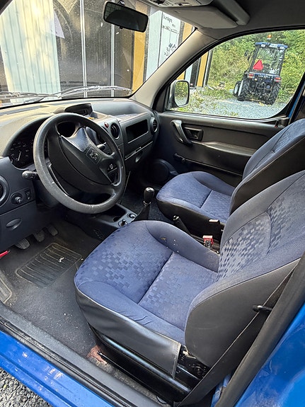 Peugeot Partner 4 of 5