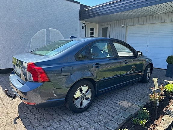 Volvo S40 3 of 6