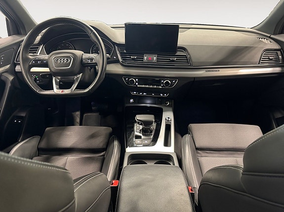 Audi Q5 10 of 22
