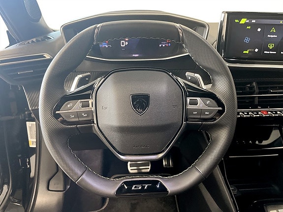 Peugeot 2008 7 of 18