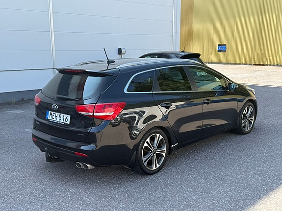 Kia Ceed 3 of 12