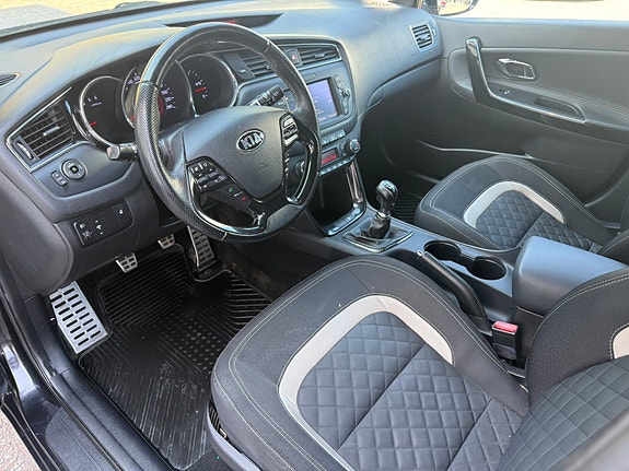 Kia Ceed 6 of 12