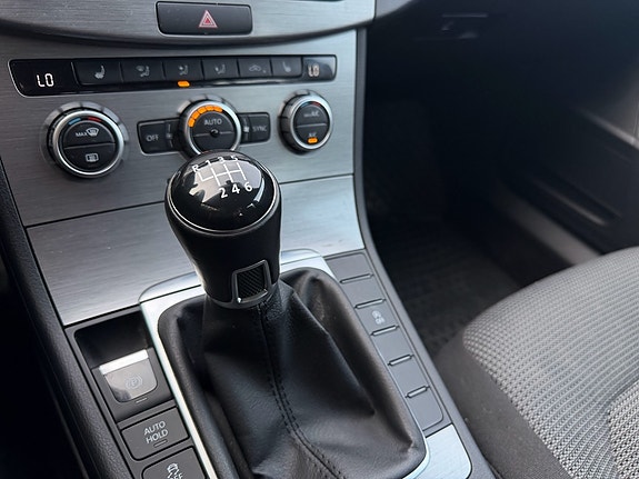 Volkswagen Passat 5 of 9