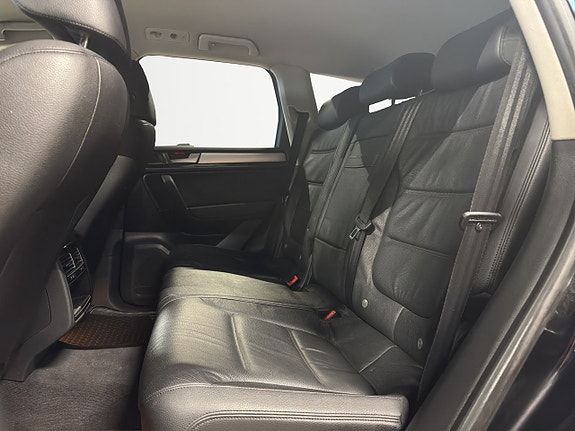 Volkswagen Touareg 11 of 24
