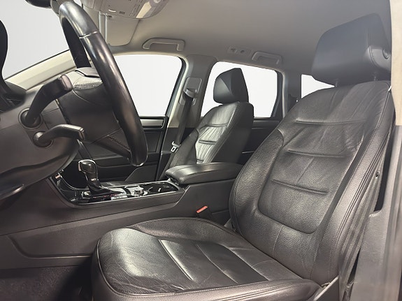 Volkswagen Touareg 10 of 24
