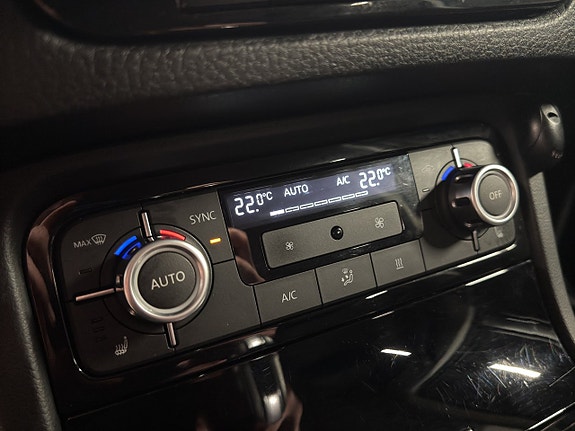 Volkswagen Touareg 19 of 24