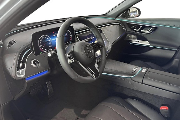 Mercedes-Benz E300 de 7 of 12