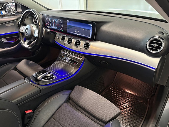 Mercedes-Benz E200 11 of 21