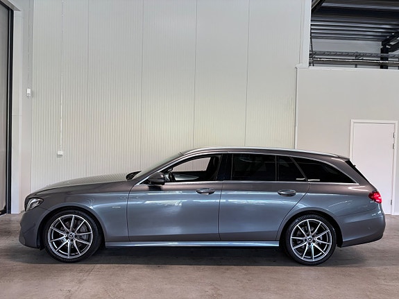 Mercedes-Benz E200 5 of 21