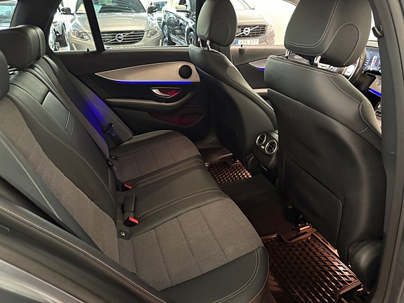 Mercedes-Benz E200 19 of 21