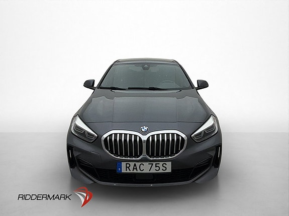 BMW 118i 2 of 29