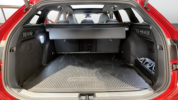 Volkswagen Passat 13 of 14