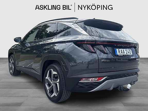 Hyundai Tucson 2 of 16
