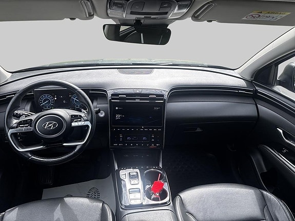 Hyundai Tucson 8 of 16
