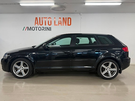 Audi A3 4 of 23